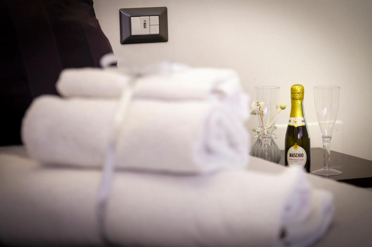 Casa Sofi Apartment Napoli Esterno foto
